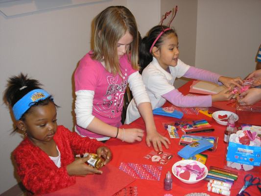 987752c8-2487-3b1f-9da8-fa20a81fa135 homeless kids in activities